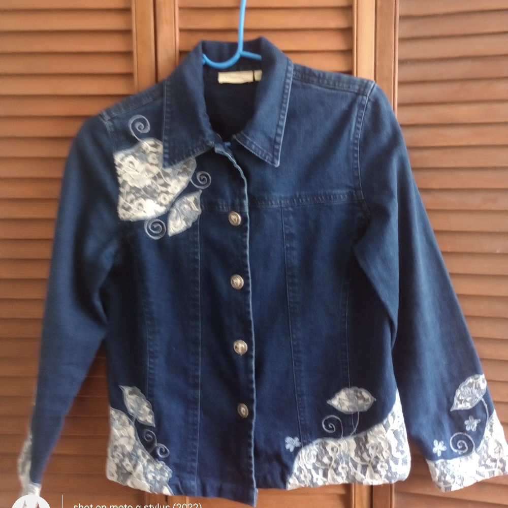 Denim with Lace Trim Jacket Sz S Petite